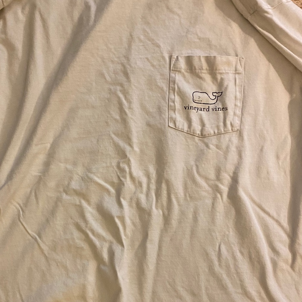 Vineyard vines long sleeved tees